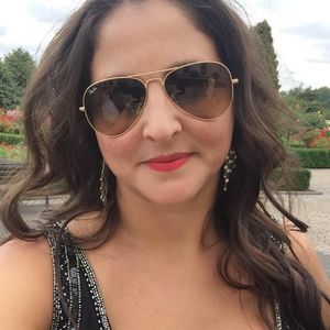 Meet your Posher, Vanessa